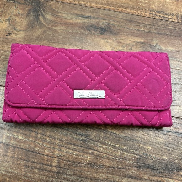 Vera Bradley‎ Quilted Trifold Wallet In Solid Pink W/ Magnetic Closure & ID Slot - Picture 1 of 12